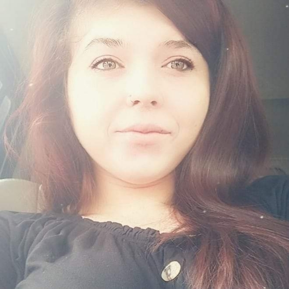 Meet your Posher, Sara - Picture 2 of 5